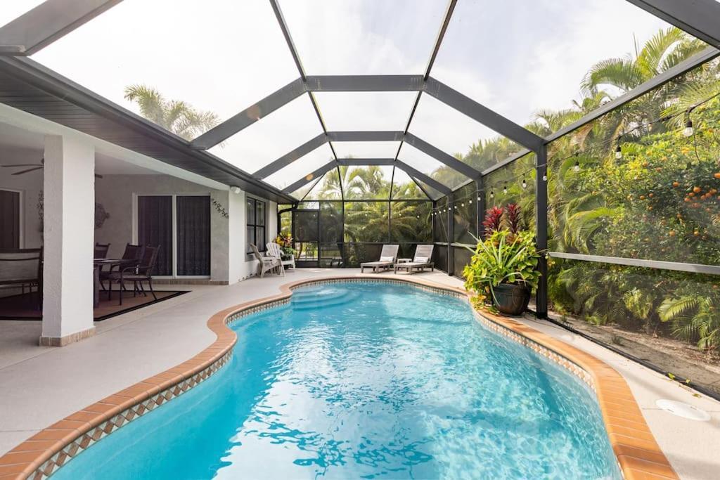 Villa Nicol Cape Coral Exteriör bild